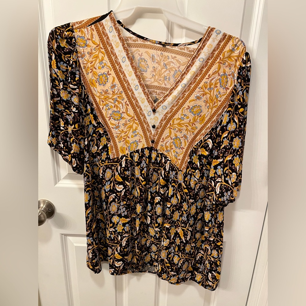 Plus size black and yellow tunic